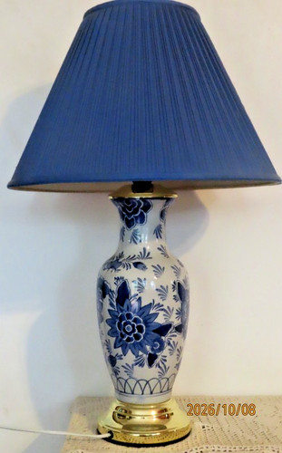 Alte antike tischlampe - antike,